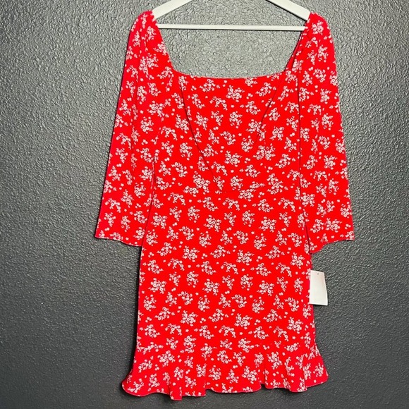 B. Darlin Red Square Neck Ditsy Floral Dress 7/8 - Picture 3 of 10